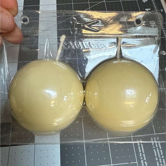 Round Shaped Ball Wax Candles 3 Inch Ivory Molca Set Of 4 Decor Party New Old St - Picture 2 of 7